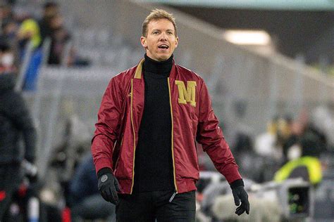 adidas jacke nagelsmann rot|FC Bayern: Julian Nagelsmann erklärt das Tragen der roten .